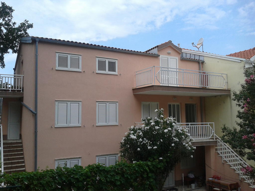 Apartments Loncarevic スラノ エクステリア 写真